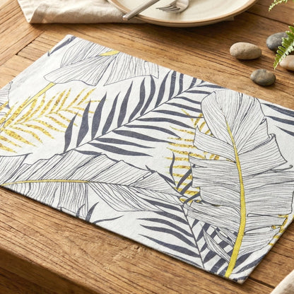 Durable dining table accessory